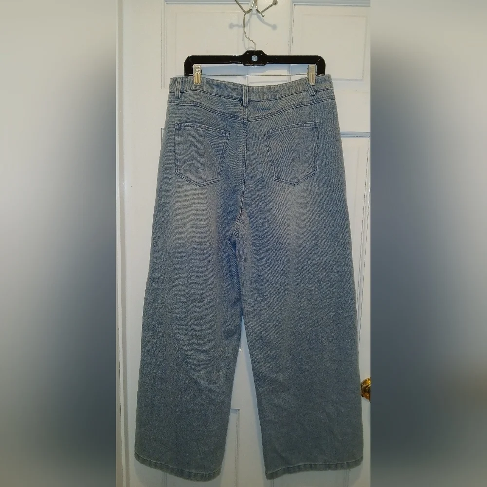 Chic Pearl Embellished Wide Leg Jeans